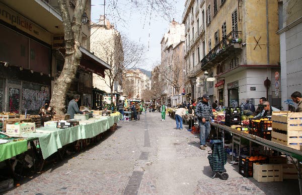 Le marché du Cours Lafayette de Toulon